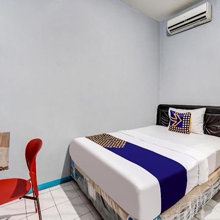 Spot On 90147 Gosepa Ambengan Plaza Hotell Surabaya Exteriör bild