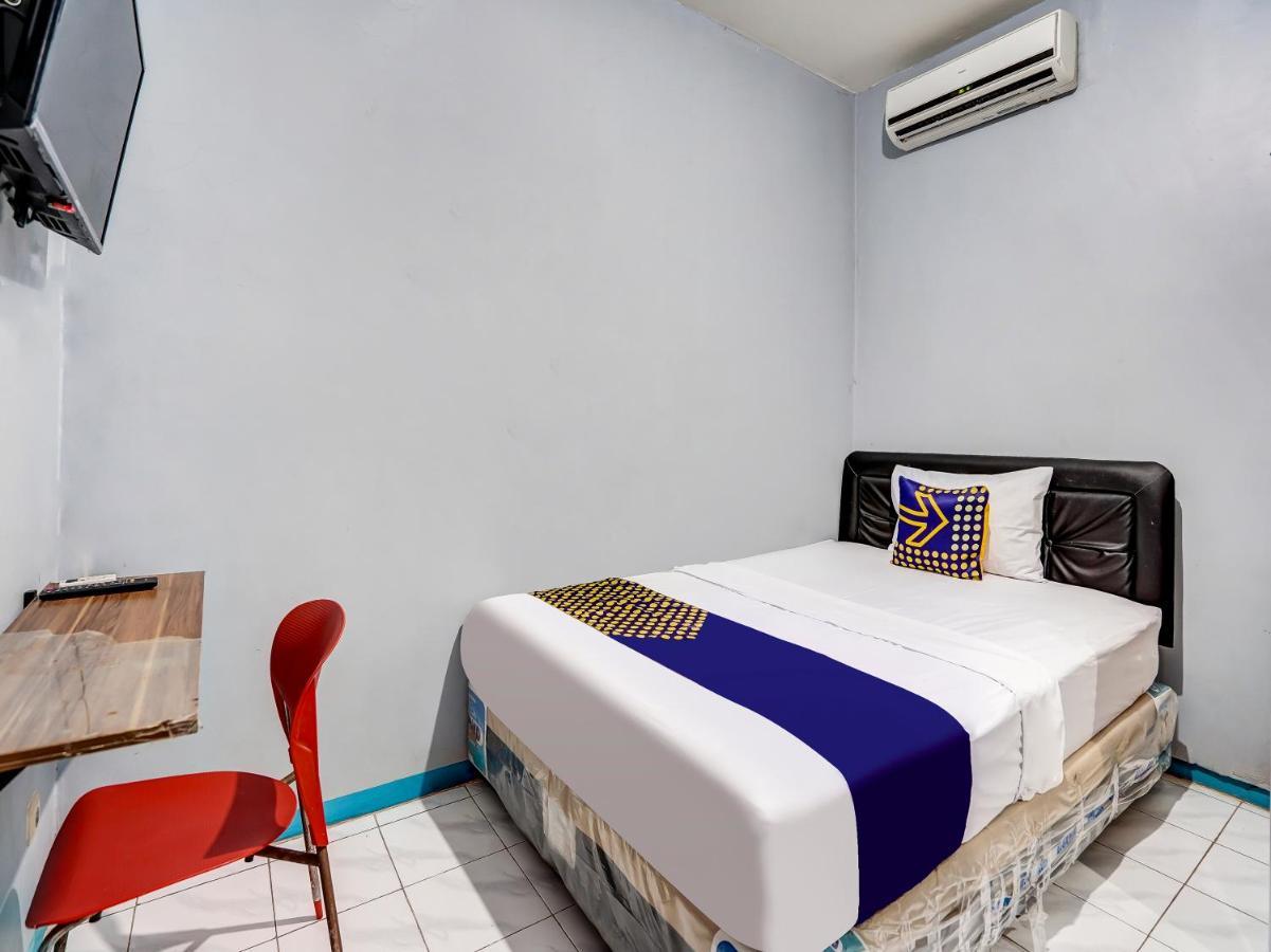 Spot On 90147 Gosepa Ambengan Plaza Hotell Surabaya Exteriör bild