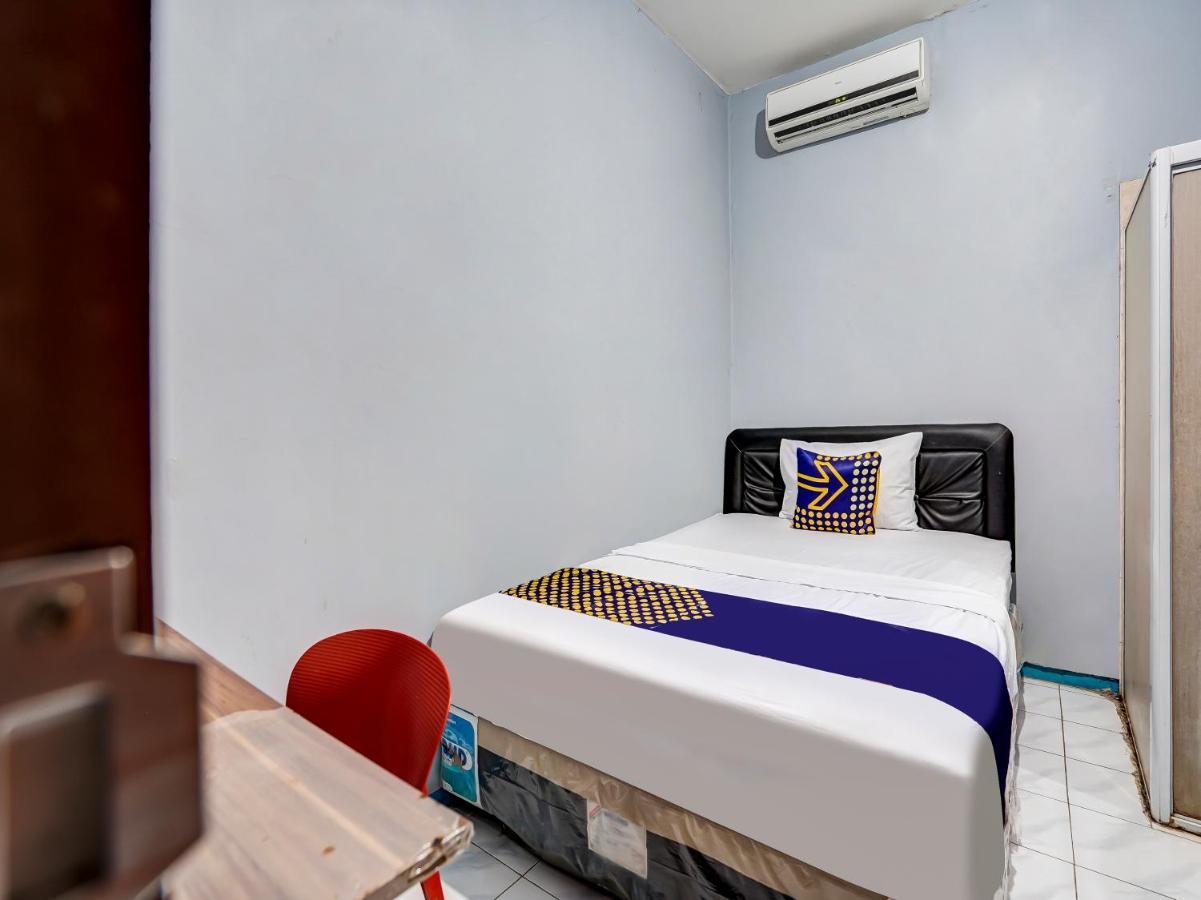 Spot On 90147 Gosepa Ambengan Plaza Hotell Surabaya Exteriör bild