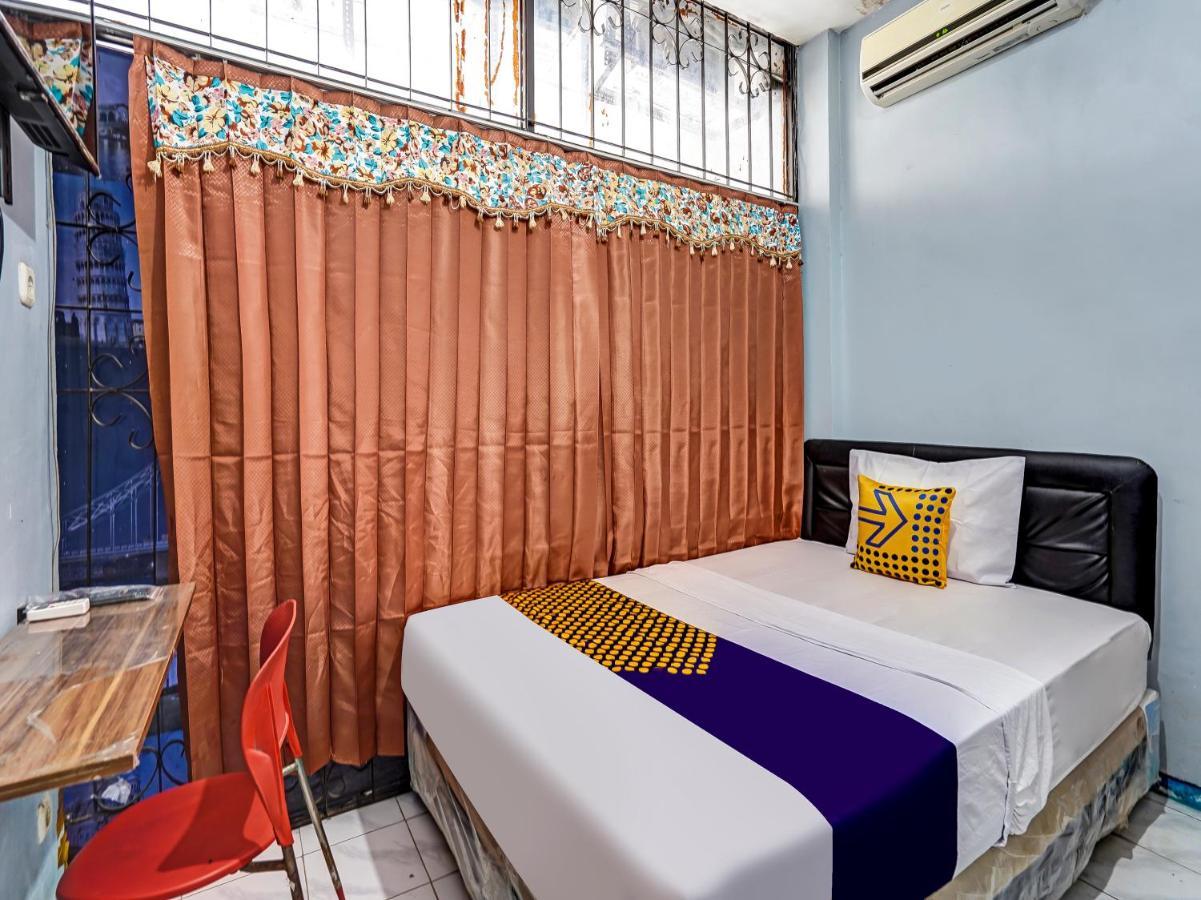 Spot On 90147 Gosepa Ambengan Plaza Hotell Surabaya Exteriör bild