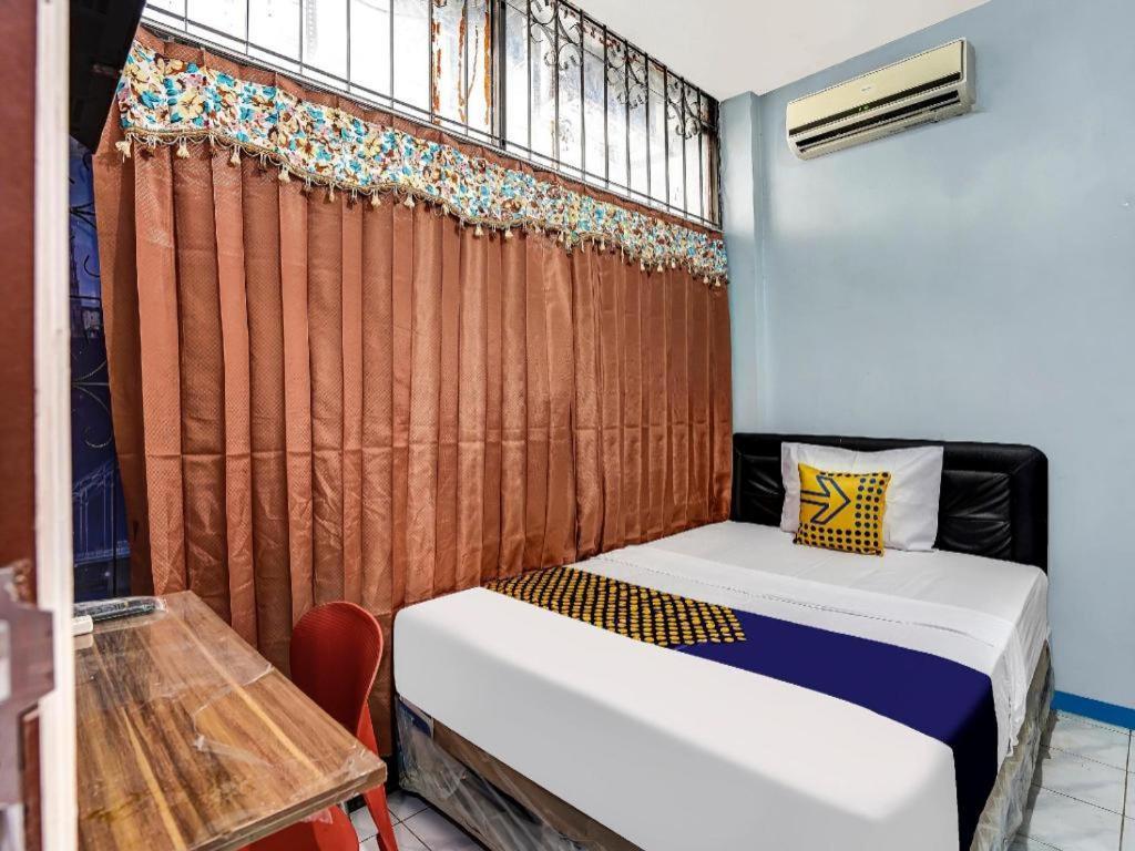 Spot On 90147 Gosepa Ambengan Plaza Hotell Surabaya Exteriör bild